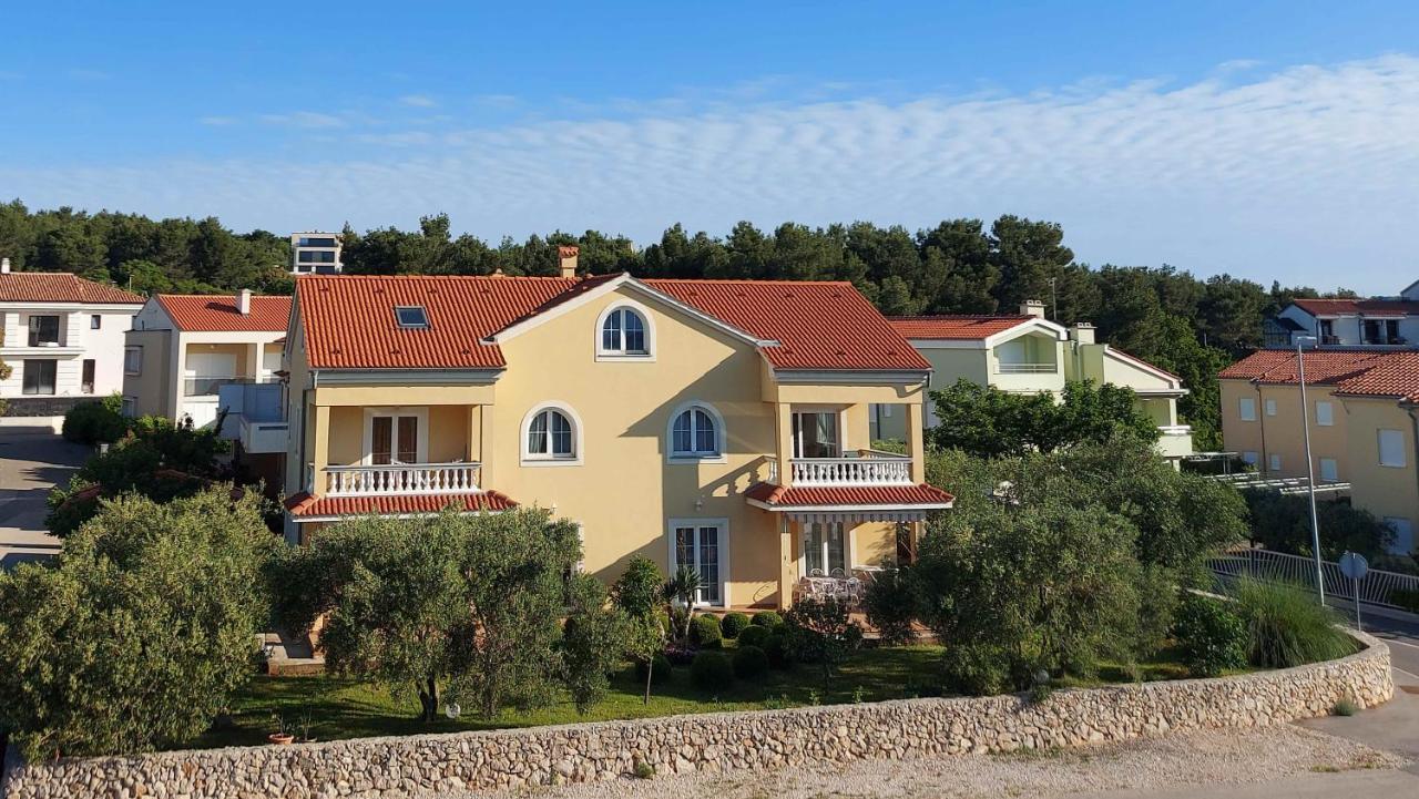Apartmani Olea Krk Krk Town Exterior photo