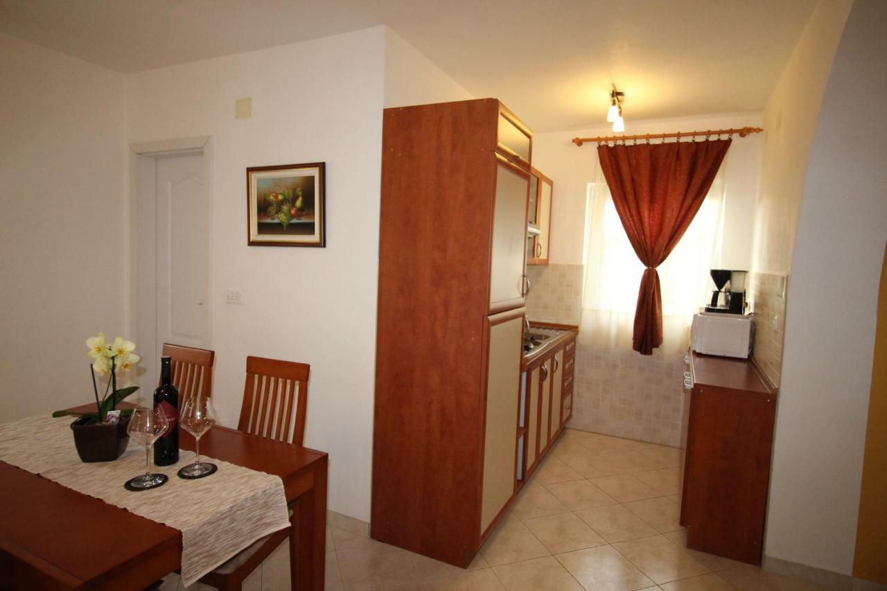 Apartmani Olea Krk Krk Town Exterior photo
